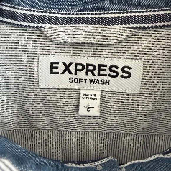 Express Men's Striped light blue and White Button Down Shirt - Picture 3 of 4